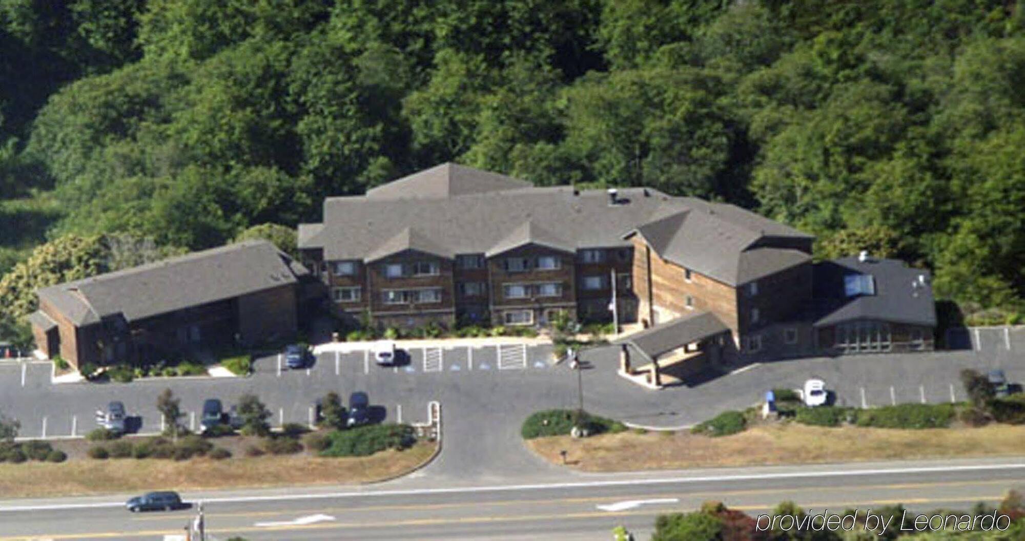 Holiday Inn Express Fort Bragg By Ihg Exterior foto